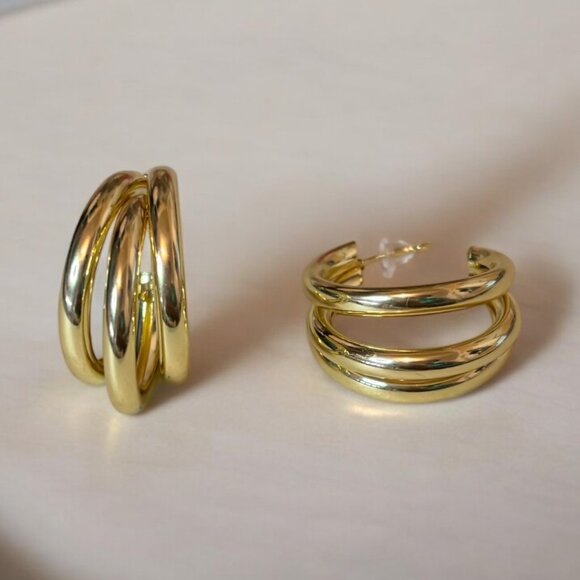 OMAYRA Jewelry - Chunky Lightweight Hoop Earrings